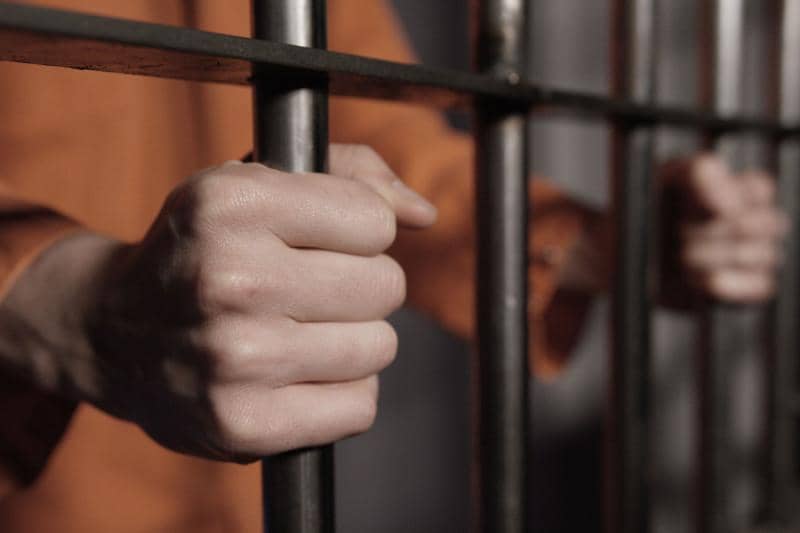 Алтайдың алаяқтары: ШҚО-да жүргізушіден пара алған полиция сотталды