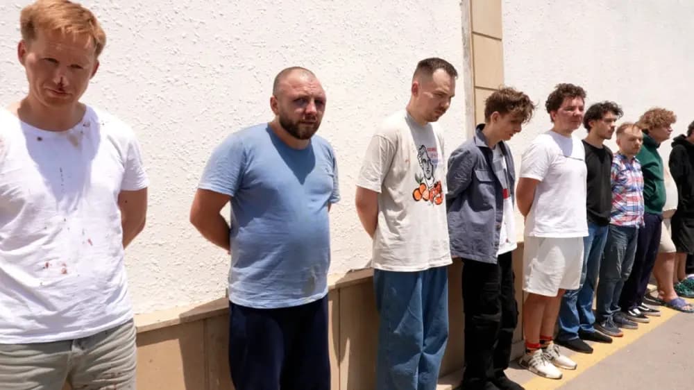 Бакуде тағы 8 ресейлік азамат "қылмыстық топ" мүшесі ретінде қамауға алынды