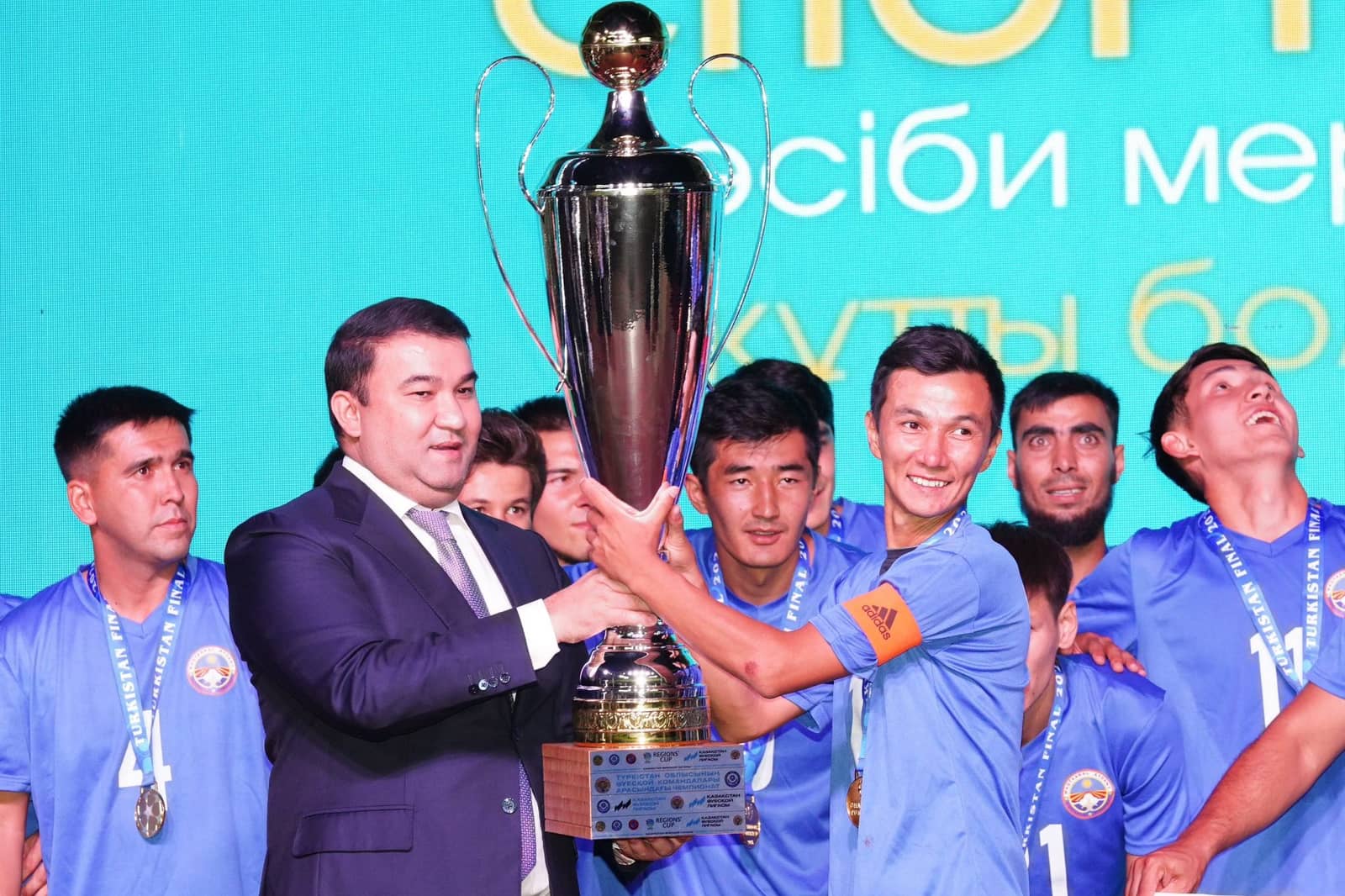 Түркістанда спорт күні кең көлемде аталып өтті