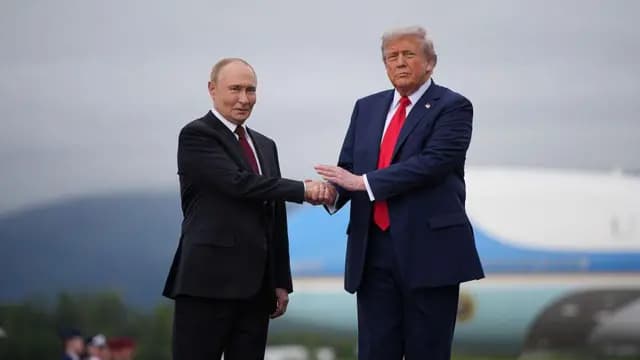 Аляска асқан Путиннің бағы жанды: Трамп Украинаны сатып кетті