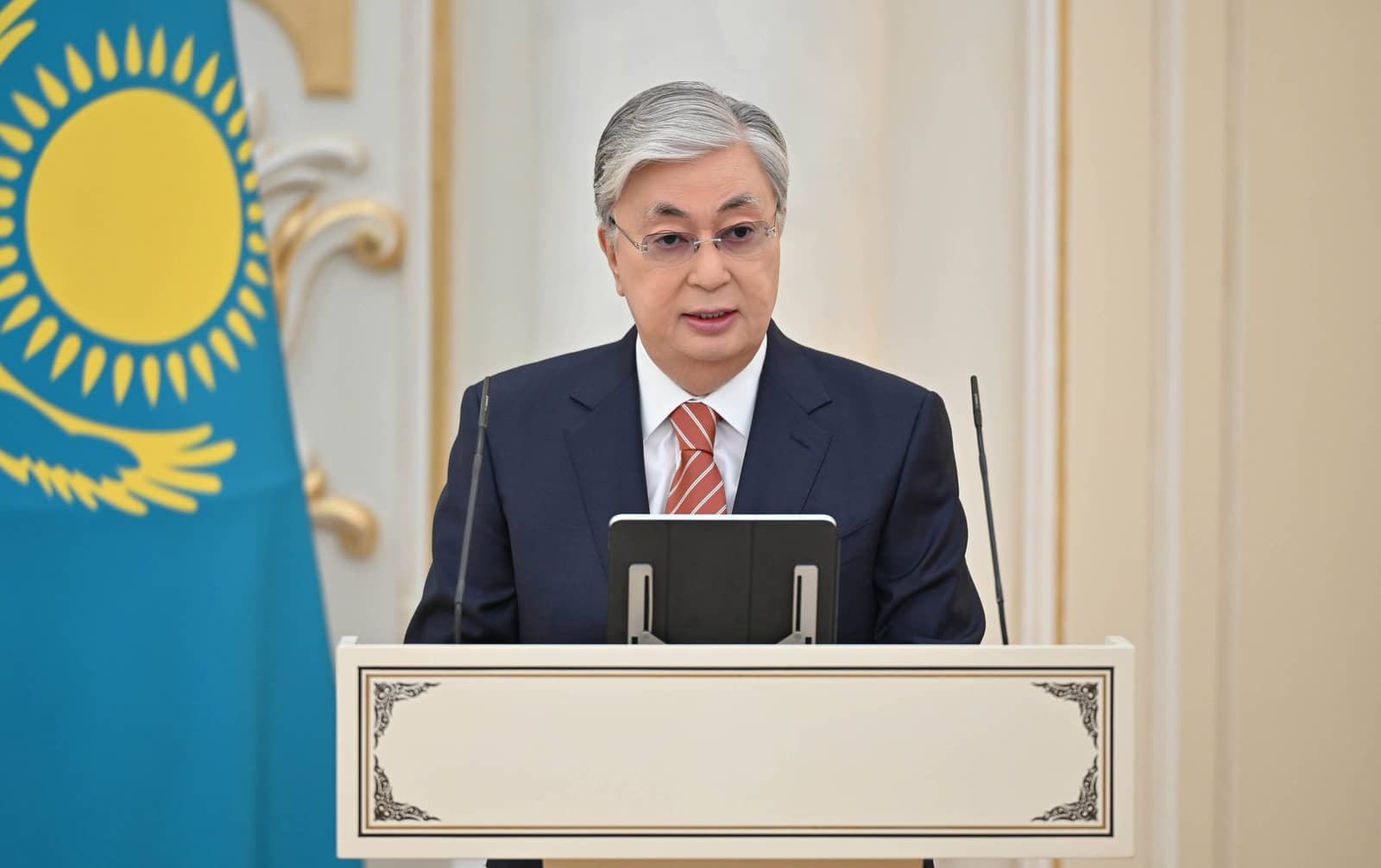 Ел мүддесі үшін қалтқысыз қызмет етудің озық үлгісін көрсетті - Президент Абайдың 180 жылдығына құттықтау жолдады