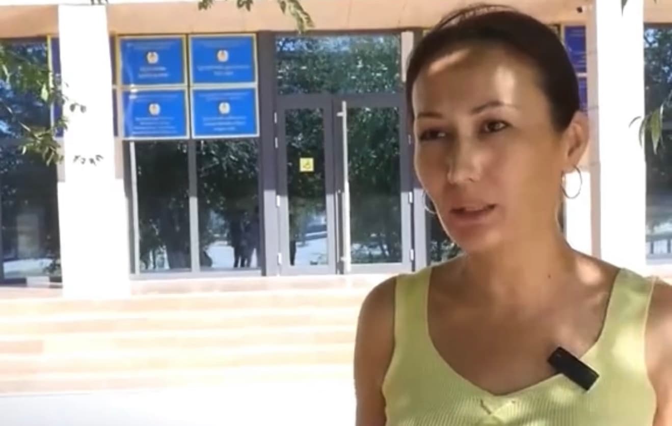 «Бастықтар қорқытты»: Шымкент түрмесінде сотталған әйел тұрақты зорланып, "зектен" қыз босанды