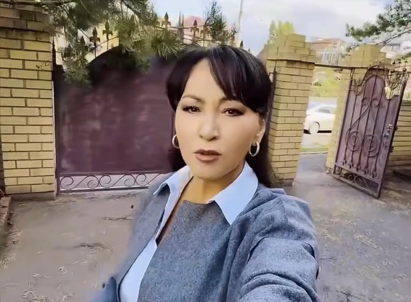 «Дүбәралар, байғұстар»: Айгүл Иманбаева өзін сынағандарға ренжіді