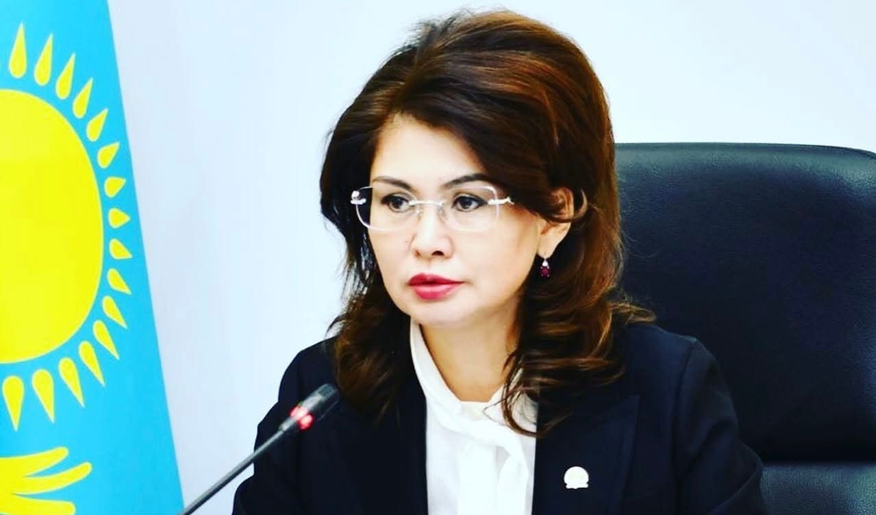 «Меценаттар ұдайы назарда ұстаса дейміз»: Аида Балаева ескерткіш орнату тәртібін еске салды