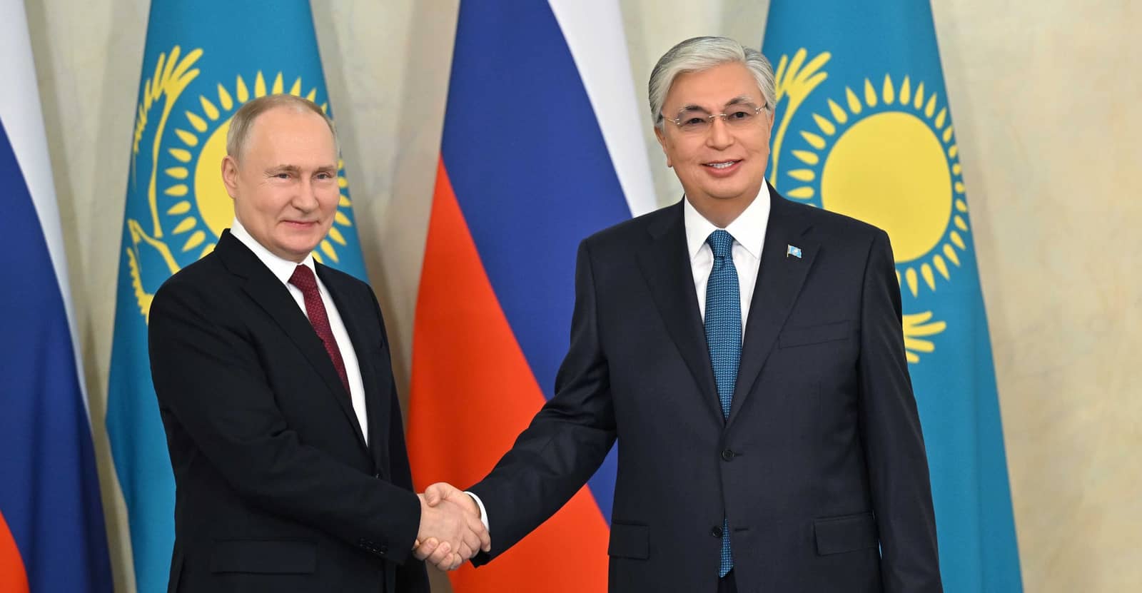 Тоқаев Путинді туған күнімен құттықтады