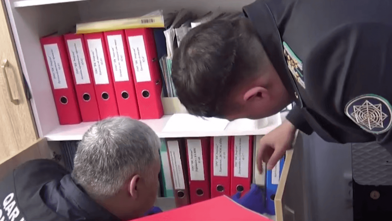 «Таза Өскемен» мекемесінің экс-басшылары 120 млн теңге жымқырды деген күдікке ілінді