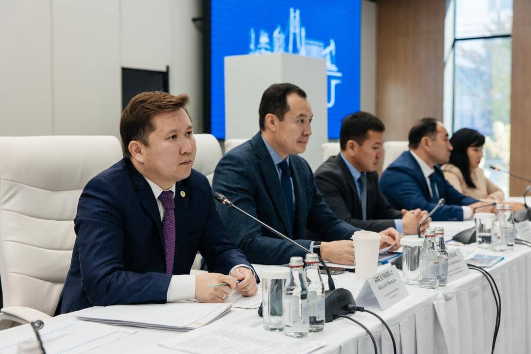 Атырау облысы кәсіпкерлеріне экономикалық саясат мәселелері түсіндірілді