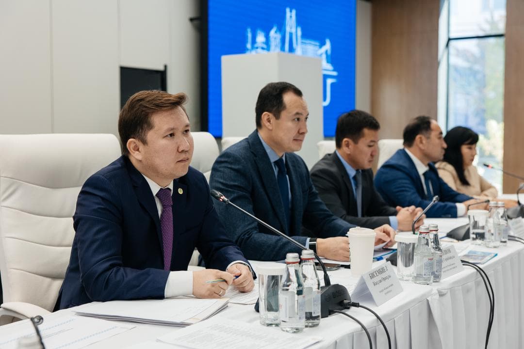 Атырау облысы кәсіпкерлеріне экономикалық саясат мәселелері түсіндірілді