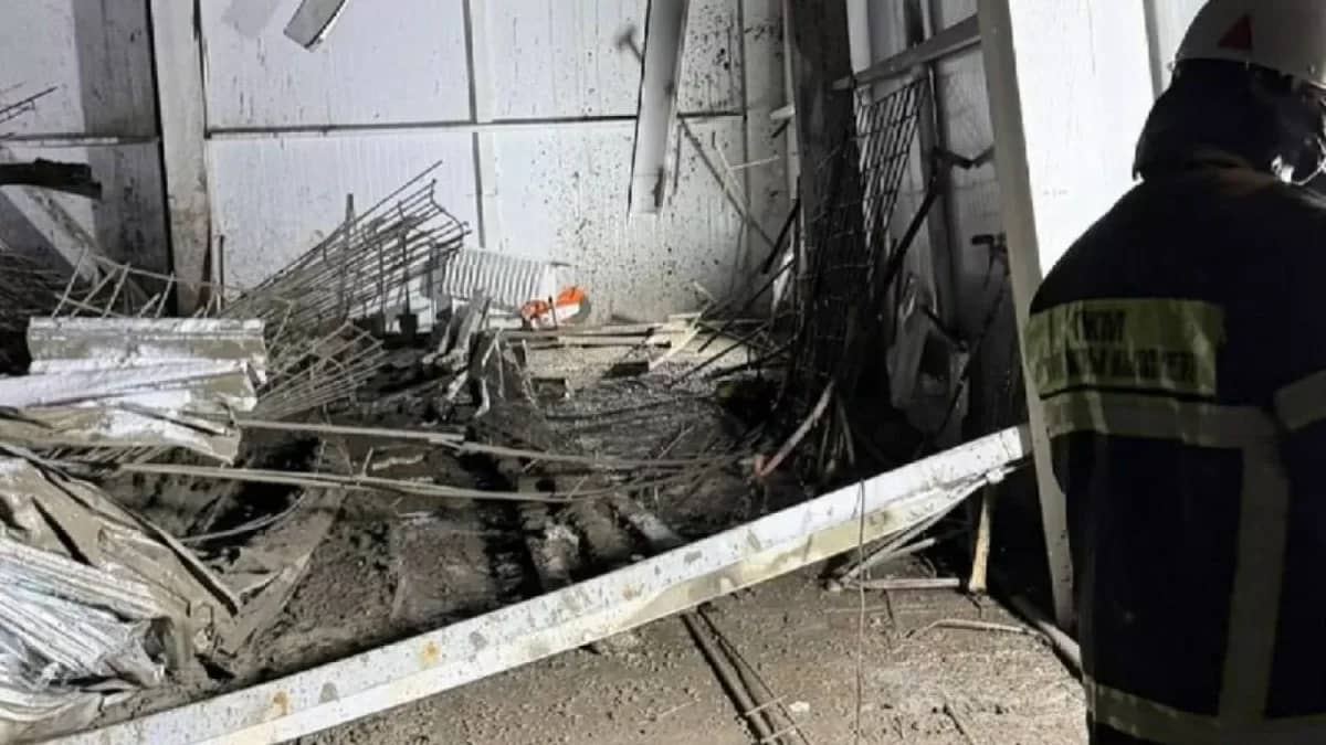 Құлап қалған мектептің үйіндісінен адам денесі шығарылды