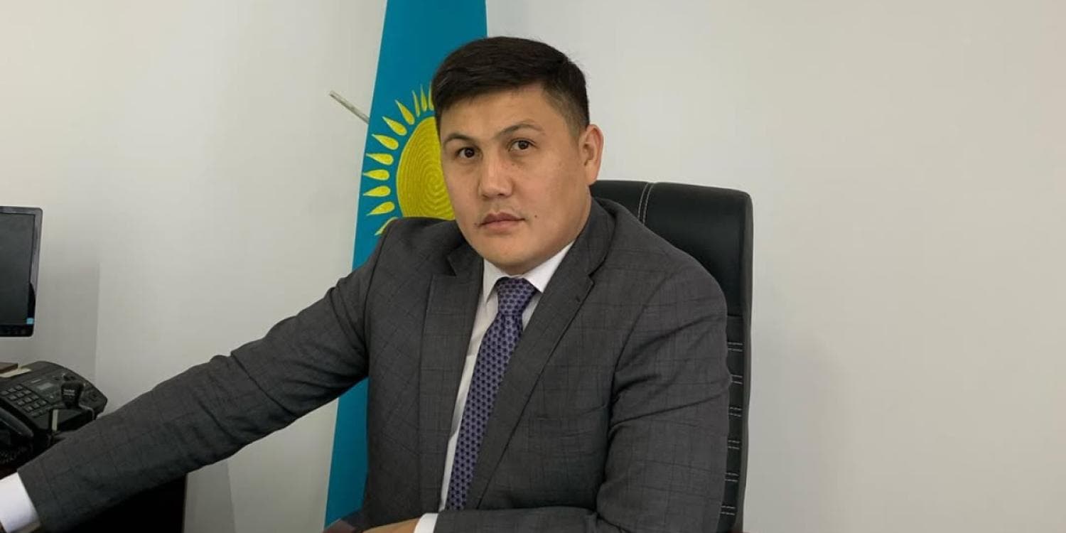 Алматы облысында әкімнің орынбасары пара алып жатқан жерінде ұсталды