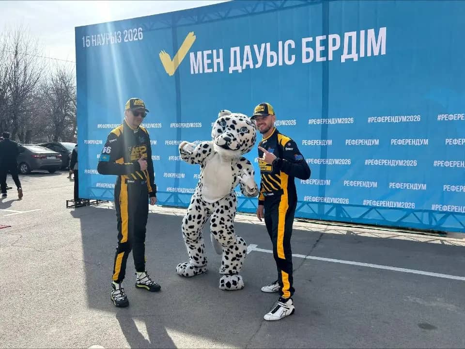 Қонаев тұрғыны қар барысының бейнесінде референдумда дауыс берді