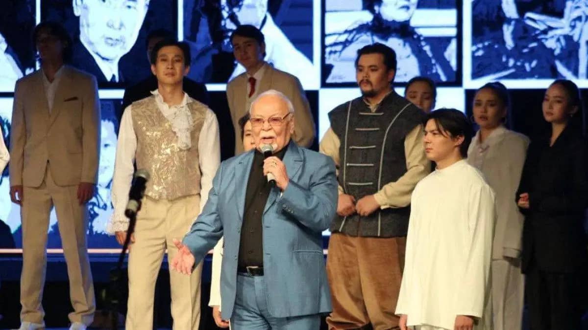 Алматыдағы «Жаңа ғасыр» театрына Асанәлі Әшімовтің есімі берілді