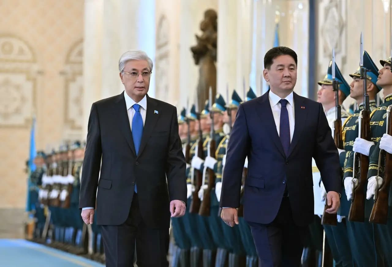Тоқаев пен Хүрэлсүх әуе рейстерін іске қосу және сауда өсімін талқылады
