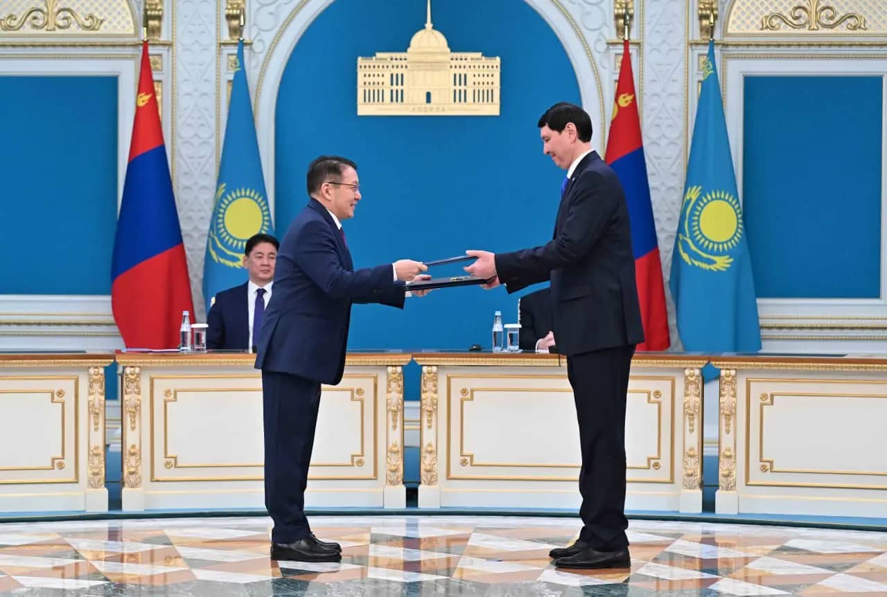 Қазақстан мен Моңғолия келіссөздер қорытындысы бойынша 13 келісімге қол қойды